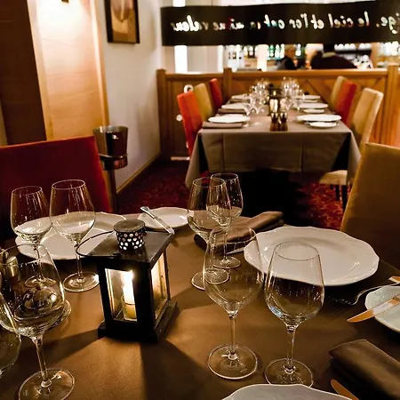 Le Savoie Hotel Val-dʼIsère