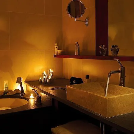 Le Savoie Hotel