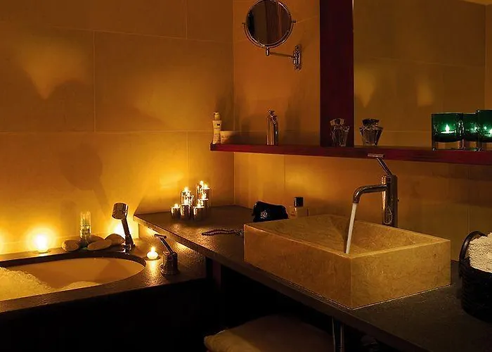 Le Savoie Hotel